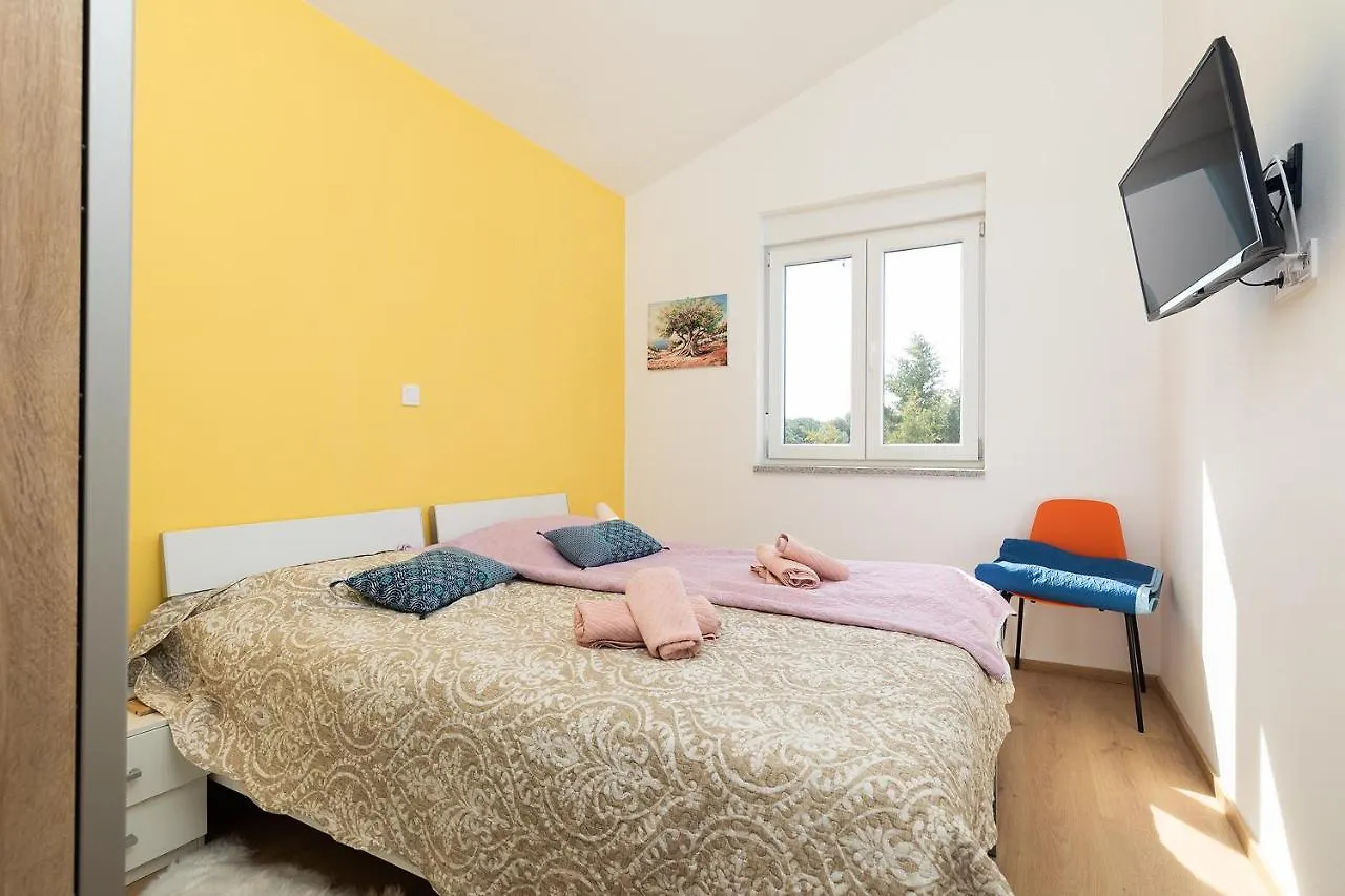 Apartments Jan&Enzo Medulin 0*,  Croacia